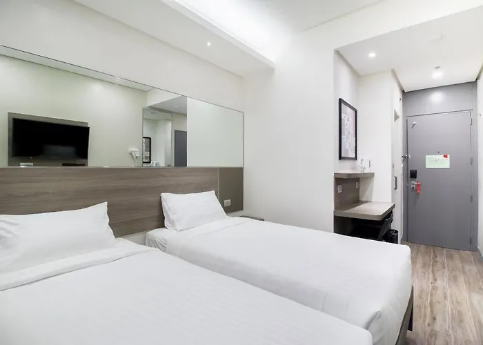 Red Planet Bay Hotel Manila