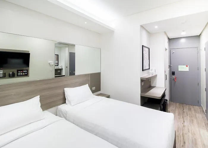 Red Planet Bay Hotel Manila