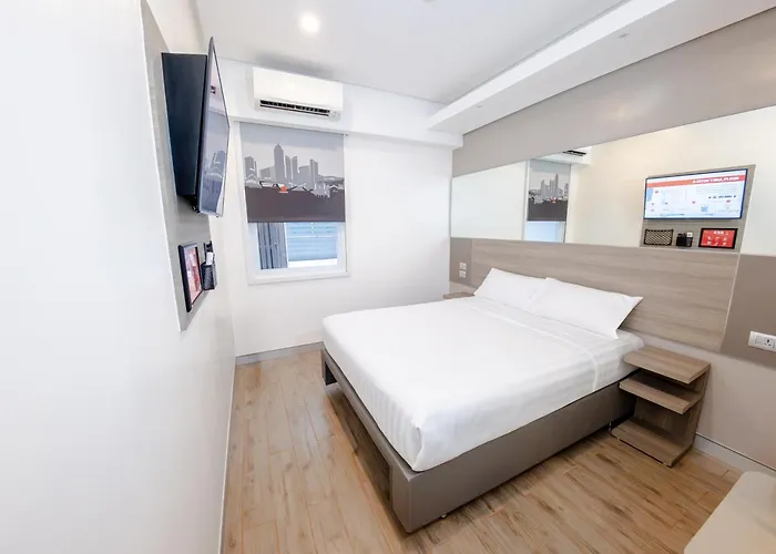 Hotel Red Planet Bay 3*
