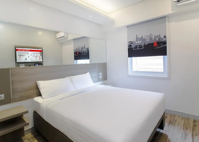 Hotel Red Planet Bay 3*